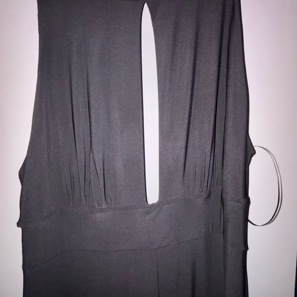 Elegant Black Sleeveless Dress